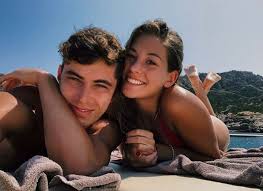 Is he married or dating a new girlfriend? Pin By Natalia Espino Socorro On Kai Havertz Football Couples Toni Kroos Couples