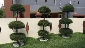 Lukisan rak kasut tepi pintu. Hiasan Taman Rumah Teres Kos Sederhana Youtube