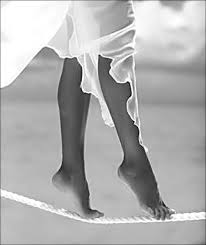 Pin By Andrea Ellis On Noir Blanc Chic Fotografiya Fibromyalgia Fibromyalgia Awareness Chronic Fatigue