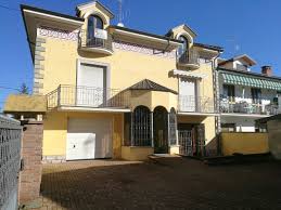 Case in vendita a montegiove, chivasso. Quadrilocale Chivasso Vendita 190 000 120 Mq Riscaldamento Autonomo Cambiocasa It