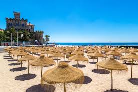 Popular 125m tamariz pool, dowstair pubs, 700m casino, teathers, and restaurants. Estoril Das Seeband An Der Costa Do Estoril Erleben
