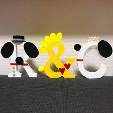 wd 94 y on instagram ღ すでに投稿済みの 花嫁diy 第一弾 スヌーピーイニシャルオブジェが完成しました 先輩花嫁さま 卒花嫁さまを参考に作らせていただきました こうやって並べてみると すごく可愛い ウェディング スヌーピー