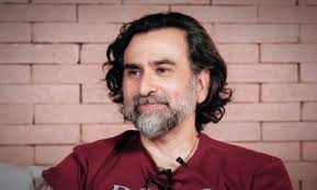 Artis Lawas Jeremy Thomas Lakukan Operasi Face Lift di Korea Selatan