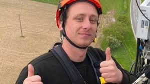 Turista inglese disperso in Valchiavenna, l'ultimo messaggio di Matthew  Hall: "Ho perso il sentiero"