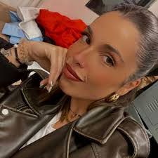 Carla Perales's Instagram, Twitter & Facebook