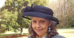 MARIETTE'S BACK TO BASICS: {My Jessica McClintock Hat & Christian Dior Suit}