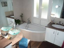 Les baignoires japonaises sont fondamentalement différentes des types de bains utilisés pour les procédures d'hygiène par les représentants d'autres peuples…. Salle De Bains 9 M2 A Renover