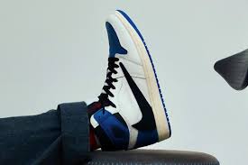 Hiroshi fujiwara and la flame are carving their own lanes within the sneaker industry with the help of the air jordan legacy. Travis Scott X Fragment Design X Air Jordan 1 High Og Military Blue On Foot Hypebeast