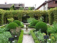 Yvoire Jardin Des Cinq Sens Jardines Small Garden Design Outdoor Gardens Garden Fountains