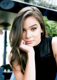 Cassidy Lang's Instagram, Twitter & Facebook