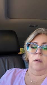 Beth Acevedo's Instagram, Twitter & Facebook