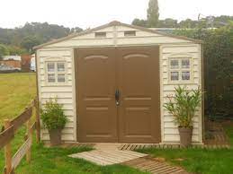 epingle sur abris de jardin pvc