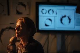 What Arrival Gets Right About Talking To Superintelligent Noisesquids From Space Arrival Movie Holiday Movie Movie Releases