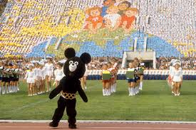 Maybe you would like to learn more about one of these? Neznakomye Lyudi V Metro Pozdravlyali Drug Druga 40 Let Nazad V Moskve Nachalas Olimpiada 80 Chem Ona Zapomnilas Zhitelyam Sssr Obshestvo Nacproekty Lenta Ru