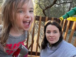 Katie Ray Obituary (2006)