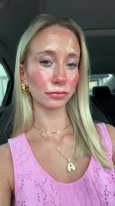 Allie Lange's Instagram, Twitter & Facebook