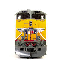 Searchlight simulation's prestigious canadian pacific ac4400cw is a highly detailed, feature rich and complex locomotive simulation designed for serious train enthusiasts looking for the this opportunity came in 1994 with general electric's ac4400cw series locomotives, which were available for. Kato Ho Scale Ge Ac4400cw Diesel Modelrailroader Com