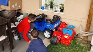 fatih selim ve yusuf oyun evinde top havuzu ve plastik cute766