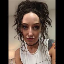 Naive art style discovery and example