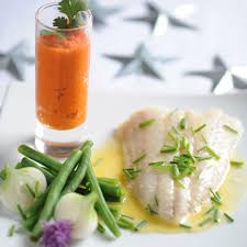 Filet De Turbot Beurre Blanc Aux Herbes Recettes Recette Recette De Turbot Filet De Turbot Recettes De Cuisine
