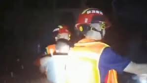 Jun 19, 2021 · 重慶暴雨半城被淹 車輛僅露車頂 逾百畝樹林被毀(圖) 三峽工程中的怪事 恐怖年代的冤魂在折騰(圖) 有良心的中國人必看！三峽工程的後果！(圖) 楊子立：三峽大壩建造者不想讓你知道的事(圖) 黃河5號洪水才剛過境山東 驚聞6號洪水已經發生！(視頻) 洪災將毀. Thedyzpb5kgudm