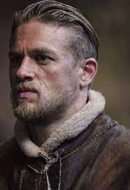 His latest role, a rough and ready rendition of king arthur for snatch's guy ritchie, seems to fit in with that lot. Pin By Sam Torr On Charlie Hunnam Jax Teller Haircut Charlie Hunnam Mens Hairstyles