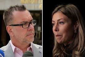 Le Dolmissois Shayne Gauthier soulève la coupe Grey