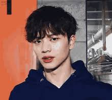 He missed the cut after making 18 pars for the first time in his 2,201 rounds of pga. Yooksungjae Gifs Tenor