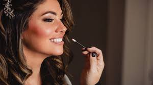 5 Things To Consider Before Hiring Your Wedding Day Makeup Artist