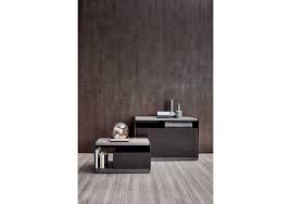 Table de chevet blanche, pour apporter une belle luminosité, table de chevet noire, table de chevet industrielle, table de chevet scandinave en bois naturel blond ou table de chevet contemporaine, les possibilités sont très nombreuses. Ofldwco1ubkgm