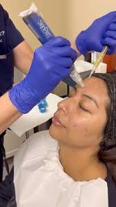 Come with me to get microneedling💉🩸, First off, I wanna start by saying  thank you to @prettylittleneedles & her team for making me feel so welcome!  JSYK this treatment was gifted to me but all ...