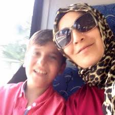 Sara Duman (@duman_sara)