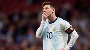 Brazil and colombia won their groups over the weekend, while uruguay secured first in group c with a win over chile on monday. Football News Loss To Colombia Highlights Scale Of Messi S Task To Win Copa Eurosport