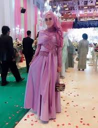 Selain itu, jenis kain ini juga sering digunakan dalam bahan dasar pembuatan baju tidur. 30 Gambar Model Baju Atasan Kain Satin Model Baju Terbaru Dan Update 2019 2020