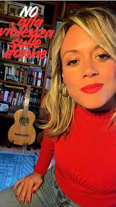 Femmena di Maria Daniela Pace . . A chi ha voce, a chi non ne ha più… alle  donne, alle madri, alle figlie “del sempre…”  #giornatainternazionalecontrolaviolenzasulledonne #donne  #violenzasulledonne #femmena