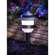 Moonrays Low Voltage 4 Watt 12 Volt 2 Tier Path Lighting Kit 10 Outdoor Path Lighting Landscape Lighting Kits Backyard Lighting