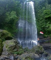 Jepara ialah salah satu kabupaten yang berada di provinsi jawa tengah. Inilah 10 Air Terjun Terindah Di Jepara Sekitar Muria