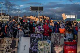 Colombia es un país que durante toda su historia a sido desangrado por la corrupción y la guerra Por Que Hay Protestas En Colombia The New York Times
