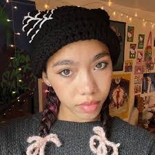 Amber Pitzer's Instagram, Twitter & Facebook