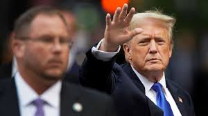 Zašto SAD dozvoljavaju osuđenicima da se kandiduju za predsednika i ko je  to već uradio