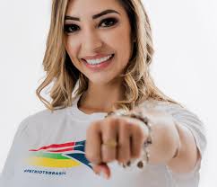 Boston Aston Martin Offers the 'Wow' Factor