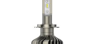 Avec les ampoules led, on va beaucoup plus loin. Est Il Possible De Remplacer Des Phares Halogenes Par Des Phares A Led L Automobile Magazine