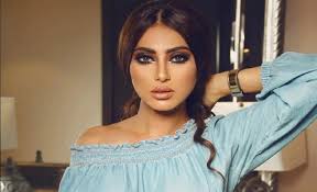 الوداع للراحلون ، أما الباقون في قلوبنا ، فليسوا بحاجة لوداع. Ø§Ù„Ø¬Ù…Ù‡ÙˆØ± ÙŠØªÙ†Ù…Ø± Ø¹Ù„Ù‰ Ø´ÙŠÙ„Ø§Ø¡ Ø³Ø¨Øª Ø¨Ø³Ø¨Ø¨ ØµÙˆØ±Ø© Ù‚Ø¯ÙŠÙ…Ø© Ø£Ù… Ø§Ù„Ø±ÙƒØ¨ Ø§Ù„Ø³ÙˆØ¯ Ø§Ù„Ù…Ø¯ÙŠÙ†Ø© Ù†ÙŠÙˆØ²