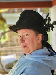 What are the best neck accessories for my Witchy Poo cosplay?