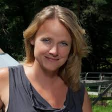 Slain soldier's wife renews fight for Purple Heart