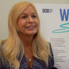 Palm Beachin kauppakamarin johtaja kertoo alueen muutoksesta.