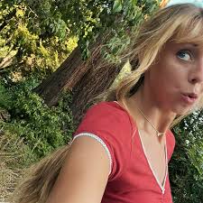 Jules (@jules_mackin) • Instagram photos and videos