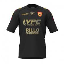 Proseguita, questa mattina, la preparazione del benevento alla gara casalinga… Maglia Gara Away Personalizzata Con Sponsor 2019 2020 Benevento Calcio Store