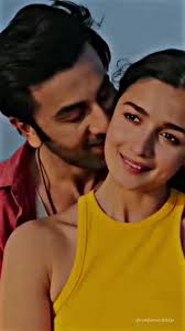 Kehneko sath apne ek duniyaa chalti hai