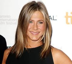 Jennifer aniston gave us a sneak peek earlier this year, posting a photo from the set of the morning show showing off a slew of products used by her hair stylist, chris mcmillan, and her makeup. Jennifer Aniston Goes Makeup Free Makes A Startling Discovery Photo Cafemom Com